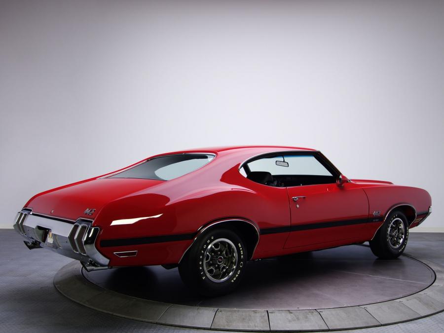  Oldsmobile 442 W-30 Holiday Coupe 1970 года  (фото 20 из 26)